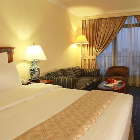 ホテル リージェンシー パレス アンマン 部屋 写真 A room at the hotel