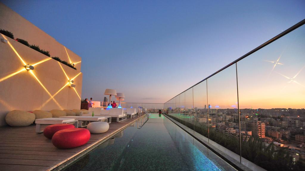 ホテル リージェンシー パレス アンマン エクステリア 写真 Skyline rooftop bar