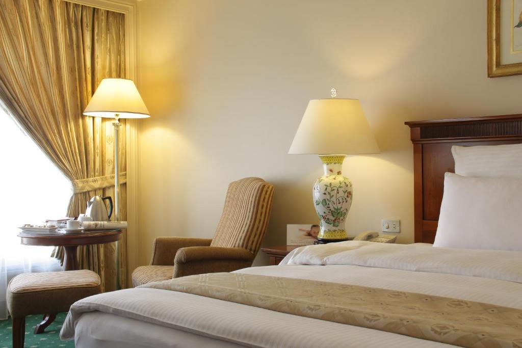 ホテル リージェンシー パレス アンマン 部屋 写真 A room at the hotel